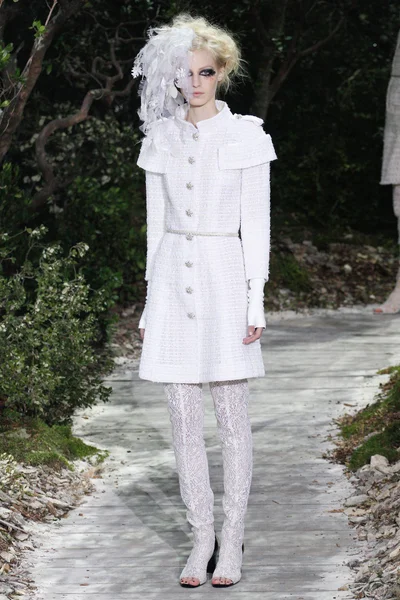 Look 5